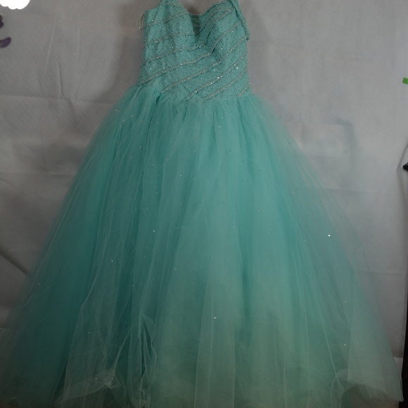 Mori Lee Sequined/beaded/Tulle Princess Dress SZ 11/12 - Picture 2 of 12